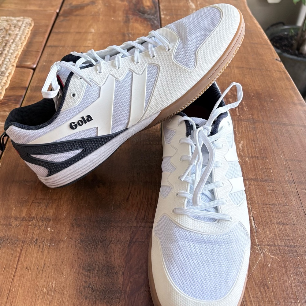 Gola Men's White and Black Sneakers